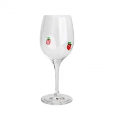 Çin Handcraft çevre dostu çilek kakma dekorasyonu 475ml 16oz şarap kadehi üretici firma
