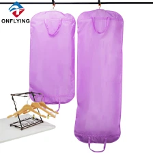 Chine Garment de marque Sacs d'emballage en polyester personnalisés Fournisseur d'usine de vêtements fabricant