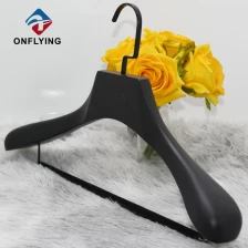 China Custom Hot Selling Heavy Duty Thick Wooden Suit Hanger China Manufacturer manufacturer