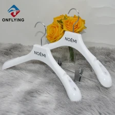 China Hot Selling White Dress Skirt Anti-Slip Hangers Plastic China Supplier manufacturer