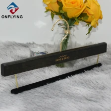 Chine Élégant crochet personnalisé Logo Grey Oak Pants Hanger China Fournisseur de Chine fabricant