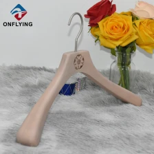China Boutique Durable Custom Logo Beech Wooden Hanger With Logo China Factory manufacturer