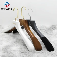 China Boutique Durable High Quality Custom Wooden Clothes Hanger China Factory manufacturer