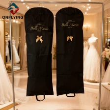 Chine Fournisseur de la Chine de sac fait sur commande de robe de mariée de polyester noir résistant à la poussière fabricant