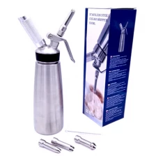 China 500ml Stainless Steel Whipped Cream Oil Dispenser Ice Cream Whipper Suppliers manufacturer