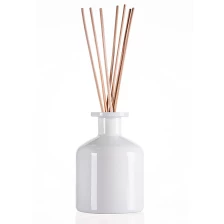 China Home Fragrance White Reed Diffuser Bottle 8.5oz manufacturer