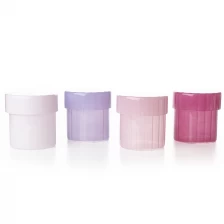 China Frasco de vidro de borosilicato com nervuras coloridas premium de 15 onças com tampa fabricante
