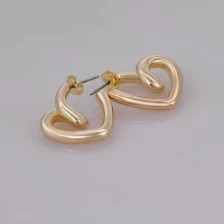 China Brass Heart Shaped Hoop Earring. manufacturer