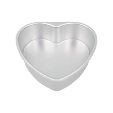 China Forma de bolo de forma de coração de 8 polegadas com fundo removível fabricante