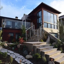 China 2 5 hight balcony railing designs manufacturer