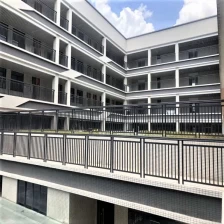 China Galvanzied stalen railing-systeem en alle accessoires voor buiten / indoor traptraliewerk fabrikant
