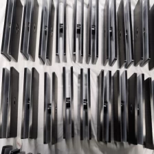 Chine Pince de balustrade de garde-corps en verre en acier inoxydable 304 noir mat noir 316 2205 pour main courante fabricant