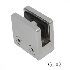 China Platz Typ D Glasklemme für 8-10 mm Glas 304/316 aus gebürstetem Edelstahl Hersteller