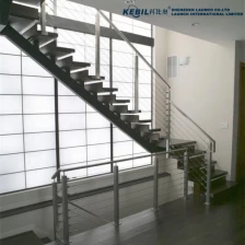 China Hochkarätiger Edelstahl-Kabelgeländerpfosten für Deck- / Treppen- / Balkon-Kabelgeländer Hersteller