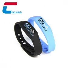 China Best Waterproof Silicone RFID Fitness Gym Bracelet Wholesale manufacturer