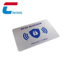 porcelana Protector de tarjeta de crédito antiescaneo bloqueador de señal RFID fabricante
