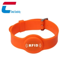 porcelana Reloj de pulsera RFID de silicona con hebilla de metal fabricante