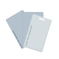 Cina Carta Blank RFID PVC a basso costo Stampabile scheda NFC Smart card senza contatto con chip produttore