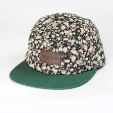 Cina Custom 5 Cappelli da pannello all'ingrosso, Custom Beanie Hat con pom Cina produttore