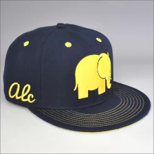 الصين fashionable and popular flat brim snapback hats embroidery الصانع