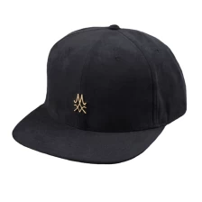 China plain metal plate black suede snapback caps manufacturer