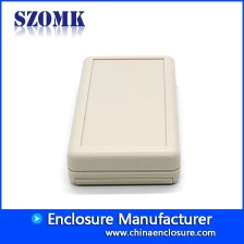 porcelana Hot sale plastic handheld enclosure with 3AA batterry holder AK-H-03A industrial plastic case with 130x70x25mm fabricante