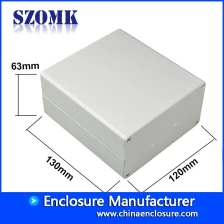 Chine enceinte en aluminium faite sur commande électronique de carte PCB de diy pour le projet électrique AK-C-C11 33 * 114 * 150mm fabricant