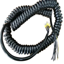 China Schwarze 9-adrige glänzende PU-Ummantelung mit 6 mm Crimpösen an jedem flexiblen Spiralkabel Hersteller
