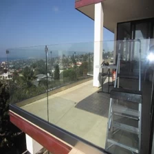 Chiny Balustrada z hartowanego szkła 10mm, hartowane szkło laminowane, balustrada ze szkła hartowanego dla stali nierdzewnej i balkon. producent