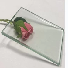 Chine Prix ​​de balustrade en verre trempé de 12mm, balustrade en verre feuilleté de 4 + 4mm pour balcon fabricant