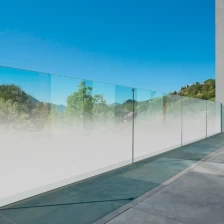 China Gradiente de fornecedores de vidro arquitectónico gravado corrimões de corrimão de vidro temperado e laminado fabricante