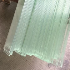 中国 CEおよびSGCC証明書耐衝撃性ヒートソークテスト済み12.76mm低鉄超透明EVA PVB SGP ESG VSG強化合わせガラス メーカー