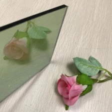 China Preço barato 5.5 milímetros de vidro escuro verde vidro reflexivo fornecedores China fabricante