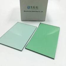 China Reflective glass of 4 MM green, green reflective 4 MM coated glass, glass reflecting layer green 4MM manufacturer