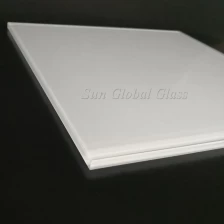 Chiny Szkło 8 mm Low Iron Ceramic Frit, 8 mm Ultra przezroczyste szkło sitodrukowe, 8 mm sitodruk szkło starphire, 8 mm szkło kryształowe hartowane producent
