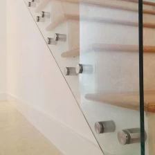porcelana Sistema de barandilla de vidrio de cristal de acero inoxidable, barandilla de escaparate de vidrio templado sin marco de 10 mm, vidrio y pasador montado en la pared para balaustrada fabricante