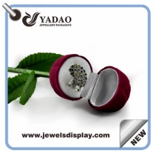 Китай 2015 лучших популярный красный бархат вырос шкатулки для обручальное кольцо подарочной коробке сделано в Китае производителя