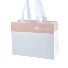 China CMYK printing paper bag jewelry shopping packaging bag custom gift shopping bag manufacturer