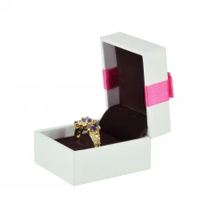 China China Manufacture Fashionable High Quality White Pink Silk Ribbon Jewelry Ring Bracelet Necklace Box manufacturer