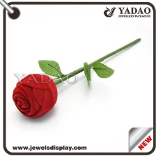 China China factory Red rose flocking jewelry boxes for jewelry shop counter and  tradeshow packing and party favor velvet ring box manufacturer