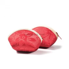 Κίνα Παραδοσιακή χειροποίητη χειροποίητη κόκκινη σατέν φερμουάρ κοσμήματα φερμουάρ σε κινεζικό στιλ κατασκευαστής
