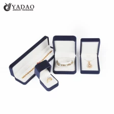 China Classic factory wholesale square blue velvet jewelry ring box for woman manufacturer