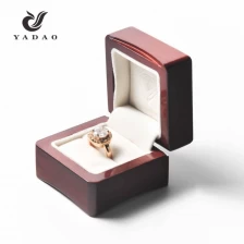 China Custom Luxury wooden jewelry set box,jewelry display box manufacturer
