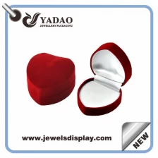 China Caixa do anel de casamento feito sob encomenda de veludo anel de noivado para fabricante