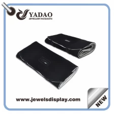 China Customized high quality velvet necklace jewelry roll bag made in China manufacturer