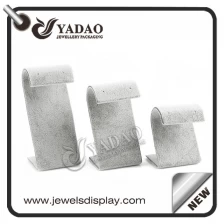 China Velvet material with elegant design and simple and attractive shape for earrings display stands manufacturer
