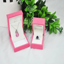 China Caixa de jóias de moda para o anel pingente / / colar feito na China fabricante