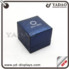 China Goodlooking blau Kunststoff Schmuckschatulle mit speziellen Korn guter Qualität Diamant Ring Box gold Ring Box Silber Ring Box Juwel Ring-Box mit ISO-Zertifizierung Hersteller