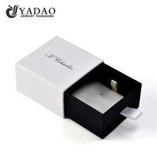 China Alta qualidade personalizada gaveta jóias embalagem papel branco presente caixa de jóias fabricante