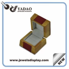 China Hohe Qualität Kundenspezifische Schmuck-Box & Luxury Holz Schmuckschatulle Ring für Verpackung und Schmuck Display-Showcase Hersteller